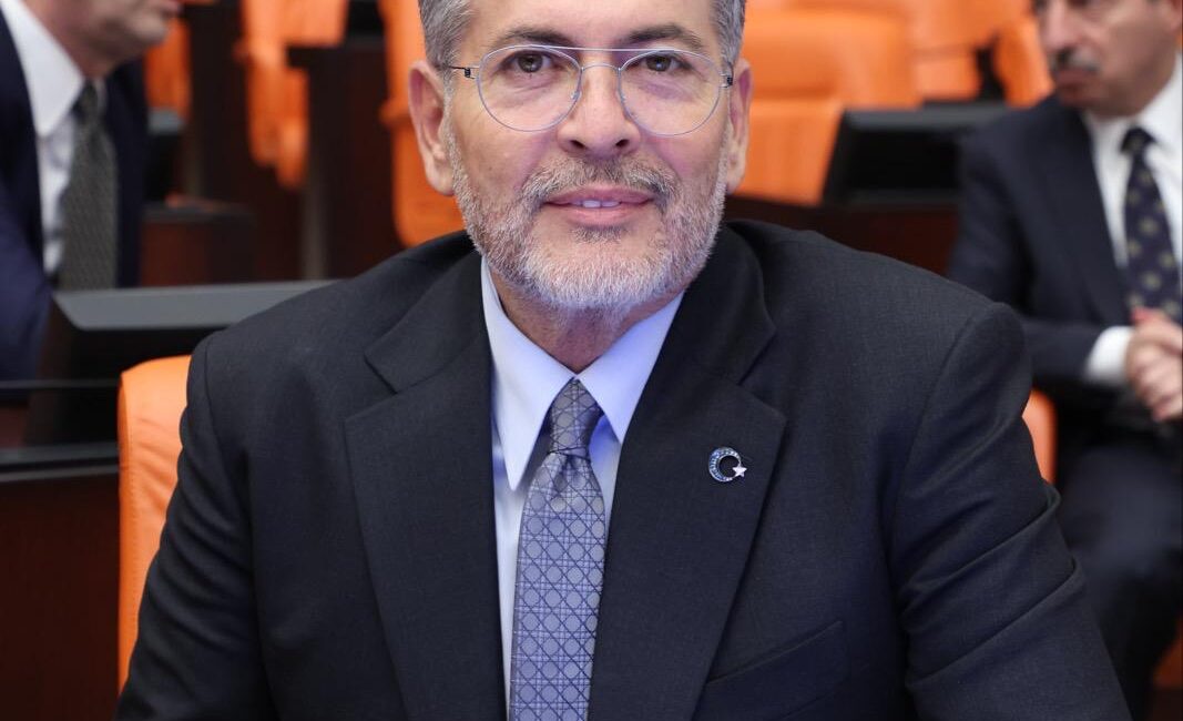 UYSAL, MEYVE İHRACATINA FİYAT İSTİKRAR FONU DESTEĞİ VERİLMESİNİ İSTEDİ Milliyetçi Hareket Partisi Mersin Milletvekili ve MYK Üyesi Dr. Levent