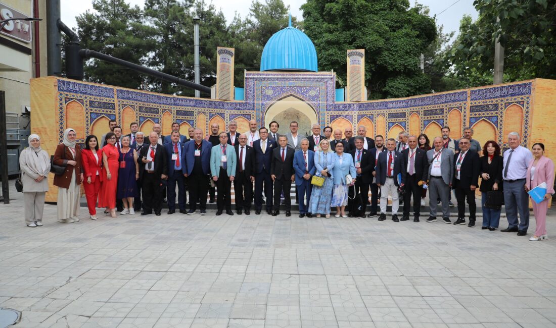 KGK üyesi Türk gazeteciler Ata yurdu Özbekistan’ı keşfettiler Küresel Gazeteciler Konseyi (KGK)’nin 2-7 Haziran tarihleri arasında gerçekleştirdiği Taşkent,