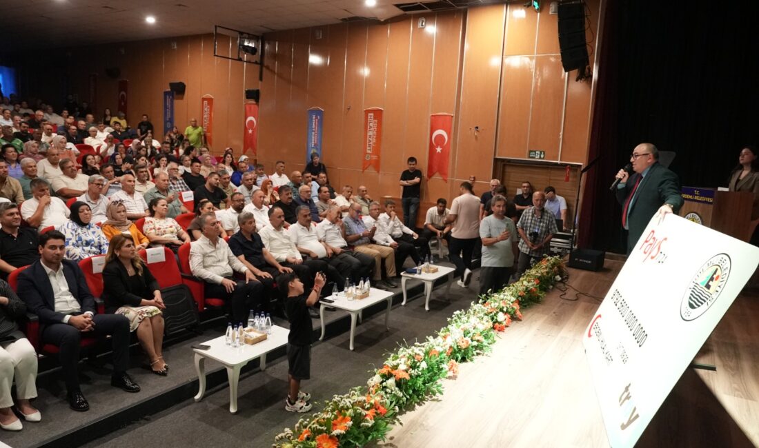 Erdemli Belediyesi Hilal Kart’ı Hizmete Sundu Mersin Erdemli Belediyesi tarafından ihtiyaç sahibi vatandaşlara düzenli sosyal destek
