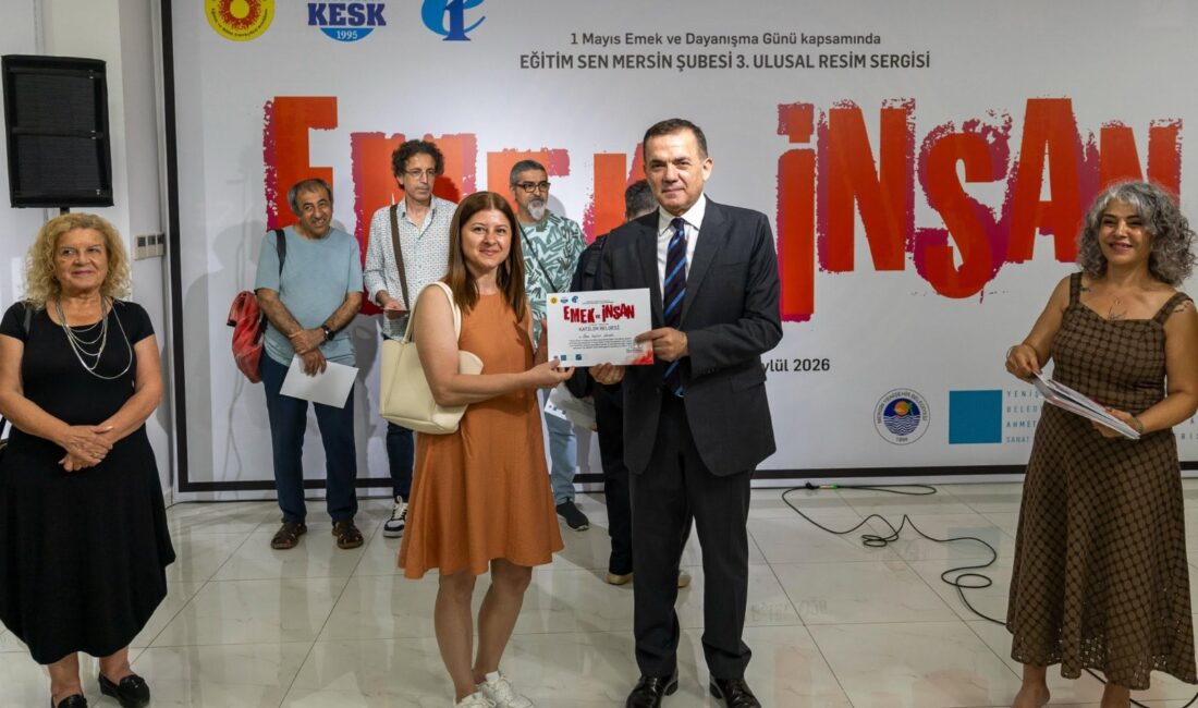 Eğitim-Sen Mersin Şubesi’nin düzenlediği ve sendika balkonundan ulusal arenaya taşınan