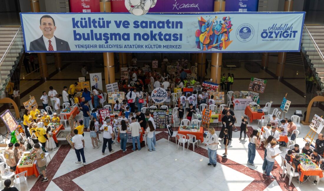 Başkan Özyiğit: Yapay zekâ devrimini kaçırmayacağız Mersin Yenişehir Belediyesi, çocukların bilim, teknoloji ve yaratıcılıkla buluştuğu iki