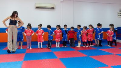Yenişehir Belediyesi Spor Kulübü tarafından düzenlenen yaz spor kursları, “Yaza