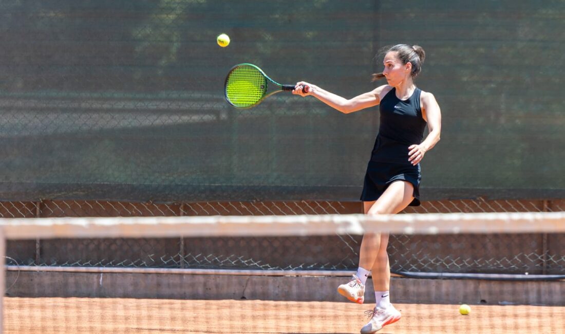 Yenişehir’de tenis şöleni Yenişehir Belediyesi Ata Spor Tesisleri’nde düzenlenen ve 273 lisanslı sporcunun