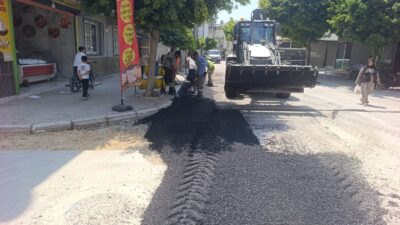 Akdeniz Belediyesi, ilçe genelinde altyapı çalışmaları nedeniyle zarar gören yol