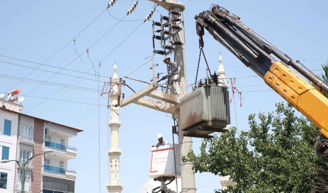 Toroslar EDAŞ, yaz aylarında artan elektrik tüketiminin şebeke üzerinde oluşturabileceği