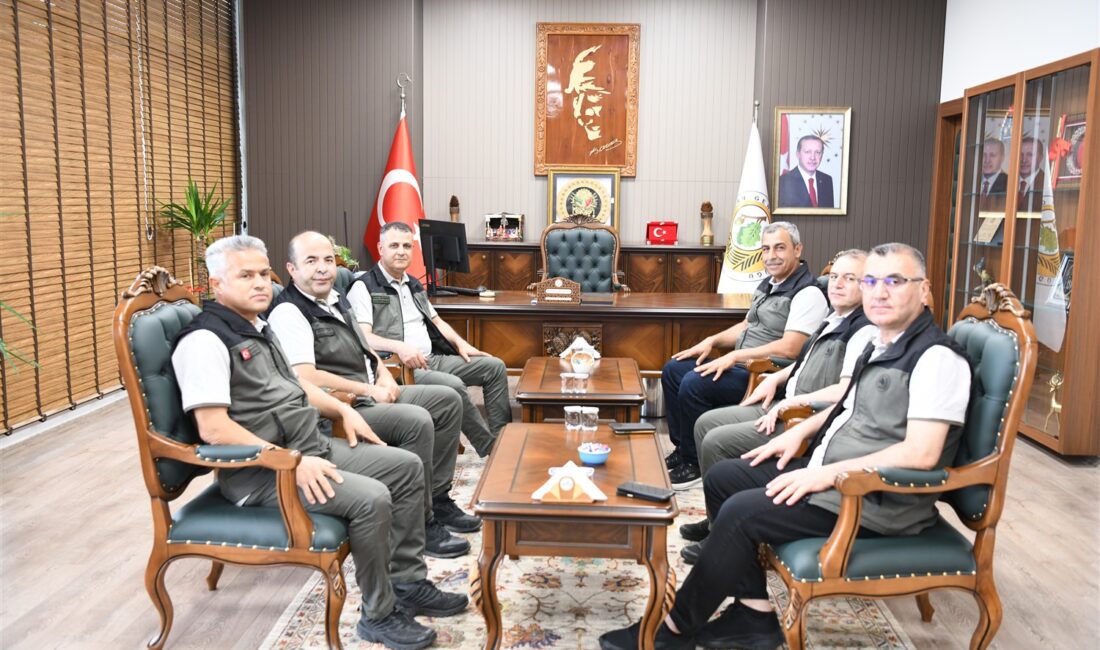 Genel Müdür Yardımcısı ve Beraberindeki Heyet Mersin’de Orman Genel Müdür Yardımcısı Kenan Akduman, Havacılık Dairesi Başkanı Mahmut