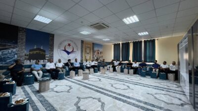 İl Millî Eğitim Müdürü Muhammed Özdemirci başkanlığında,  Yenişehir ilçesindeki ortaokul