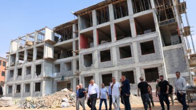 Mersin Valisi Atilla Toros, hayırsever Dr. Necip Öztürk tarafından yapımı