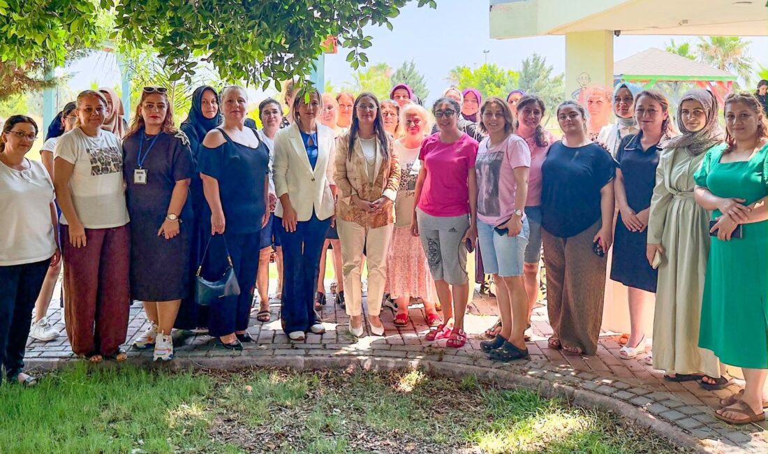 Mersin Valisi Atilla Toros’un eşi Dudu İrem Toros, Silifke ilçesindeki