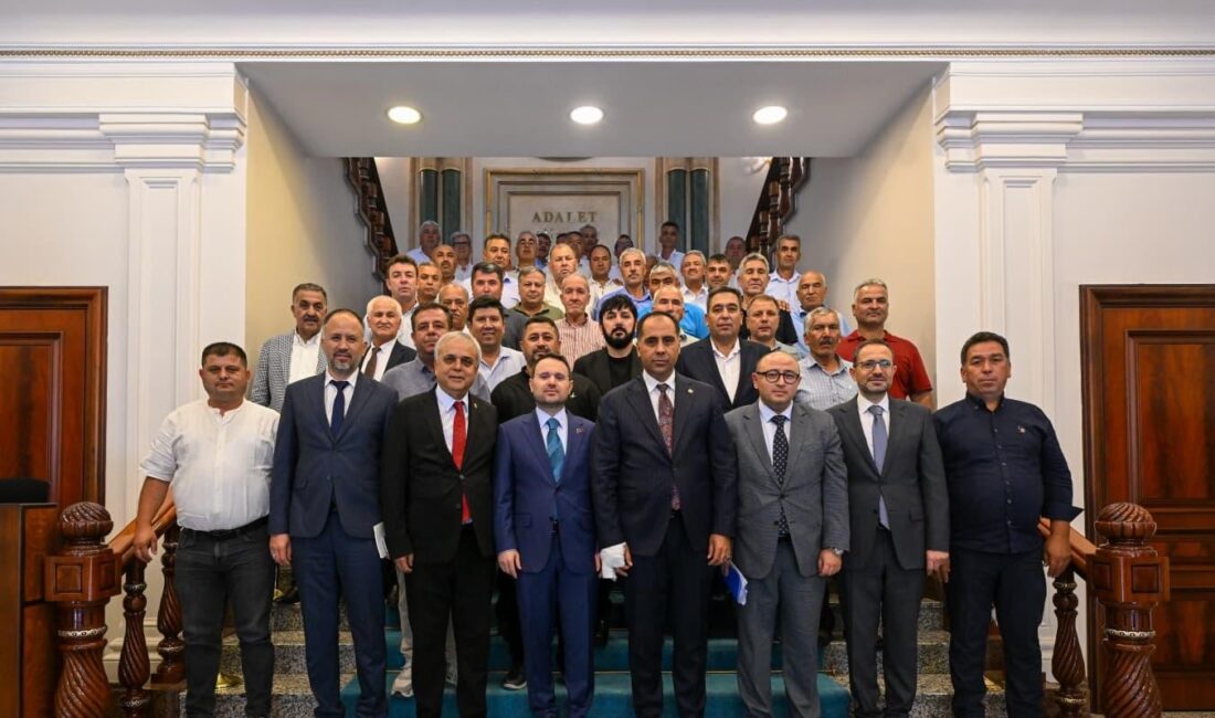 Erdemli Belediye Başkanı Mustafa Kara ve ilçedeki muhtarlar Adalet Bakanı Gürlek’i ziyaret ettiler Adalet Bakanı Akın Gürlek, “Muhtarlar insanların dertlerini dinler. Muhtar devletin