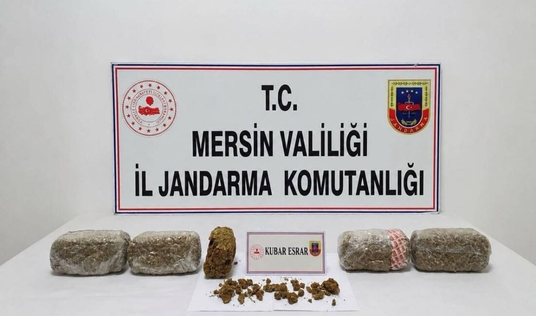 Mersin’de jandarma ekiplerinin düzenlediği uyuşturucu operasyonunda 6 kilo 300 gram