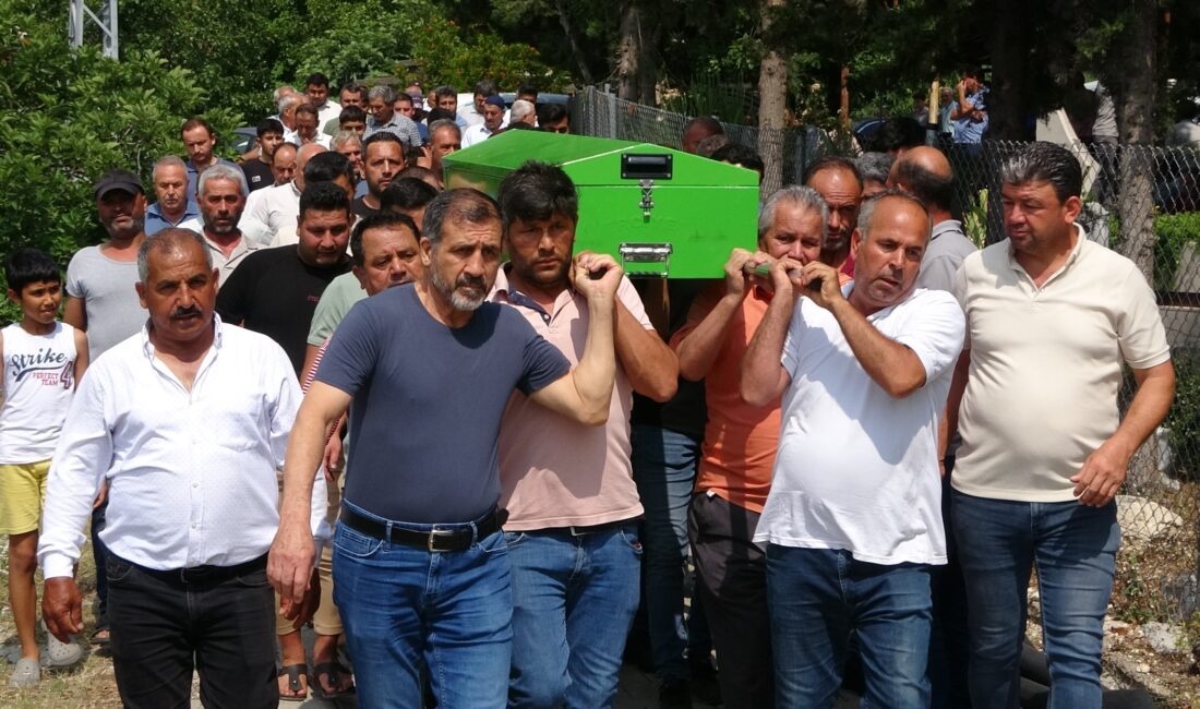 Mersin’de acı olay: Doğum gününde hayatını kaybetti, nikah günü defnedildi Mersin’de doğum gününde geçirdiği kaza sonucu hayatını kaybeden Bilal Şimşek,