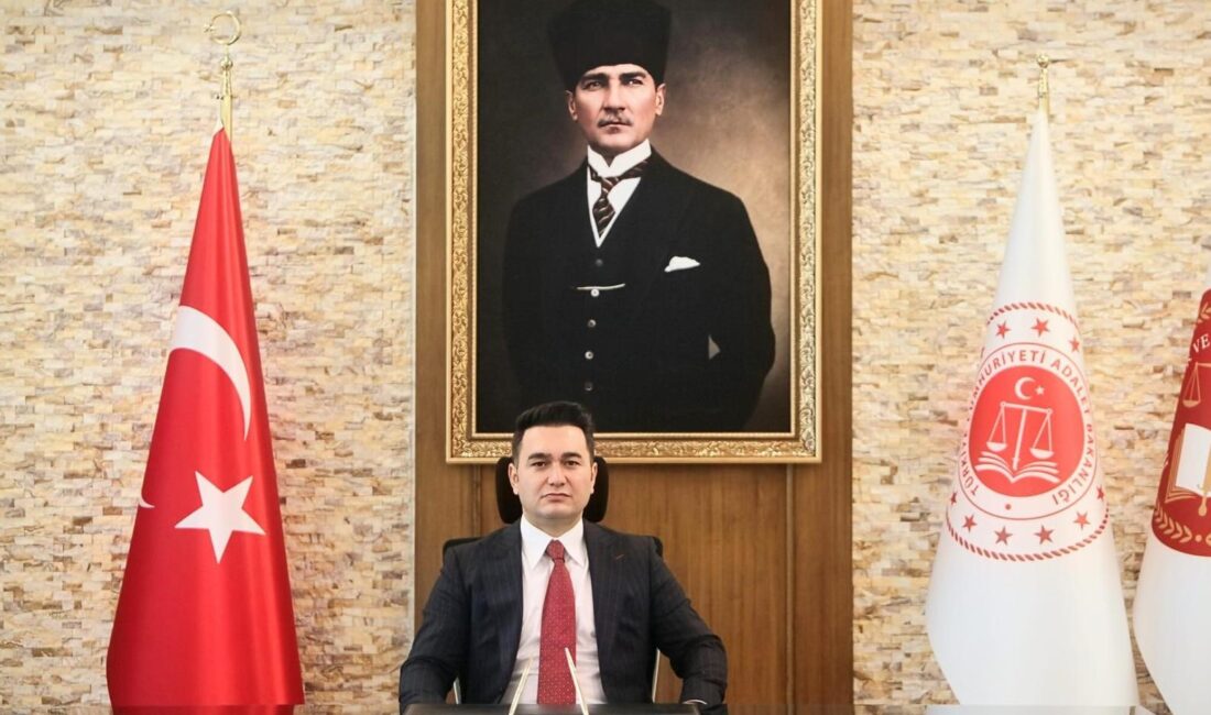 Mersin Cumhuriyet Başsavcısı Yasin Emre görevine başladı Hakimler ve Savcılar Kurulu (HSK) Kararnamesi ile Düzce Cumhuriyet Başsavcılığı