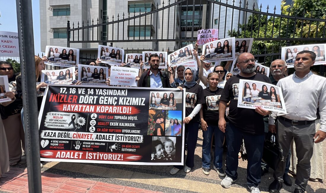 Mersin’de kullandığı cipin refüjde karşıya geçmek için bekleyen yayalara çarpması