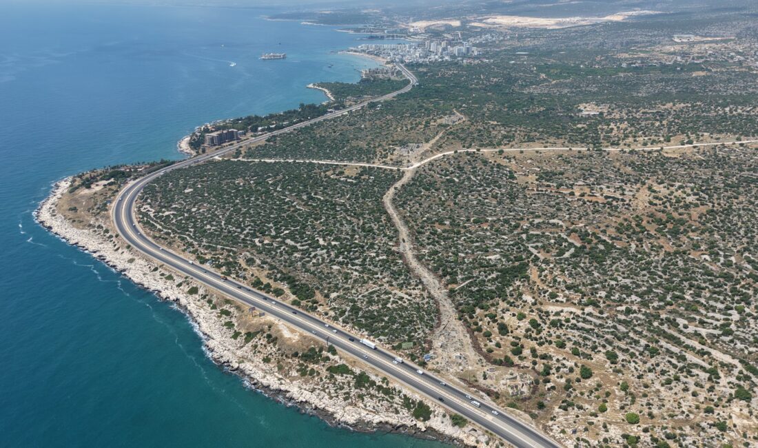 Mersin Erdemli‘de 2 bin yıl öncesine tarihlenen, Antalya’dan başlayıp sahil