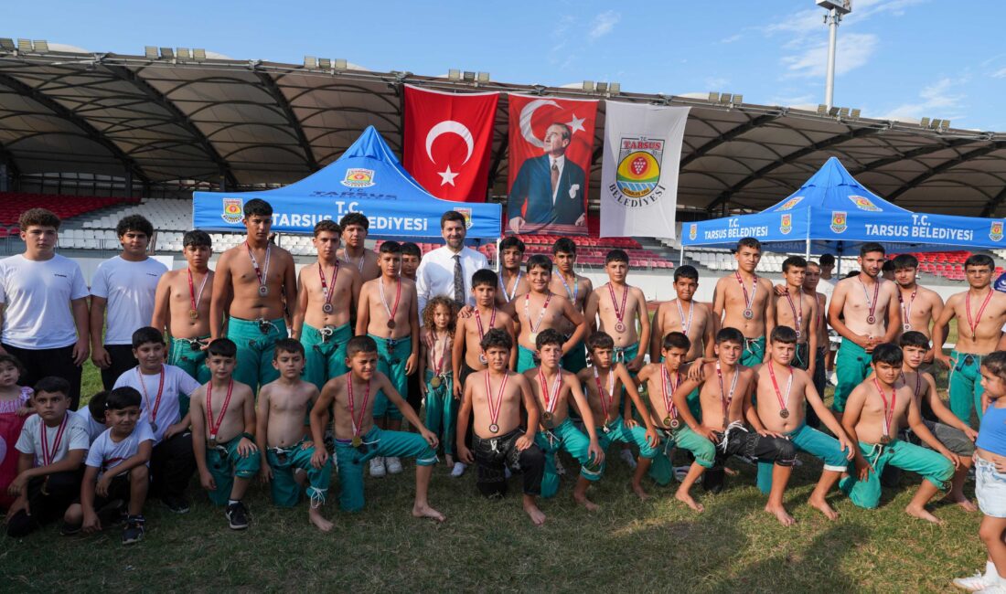 Tarsus Gelecek Spor Kulübü’nde yaz kursları başladı Mersin’in Tarsus Belediyesi bünyesindeki Gelecek Spor Kulübü’nün yaz kursları düzenlenen
