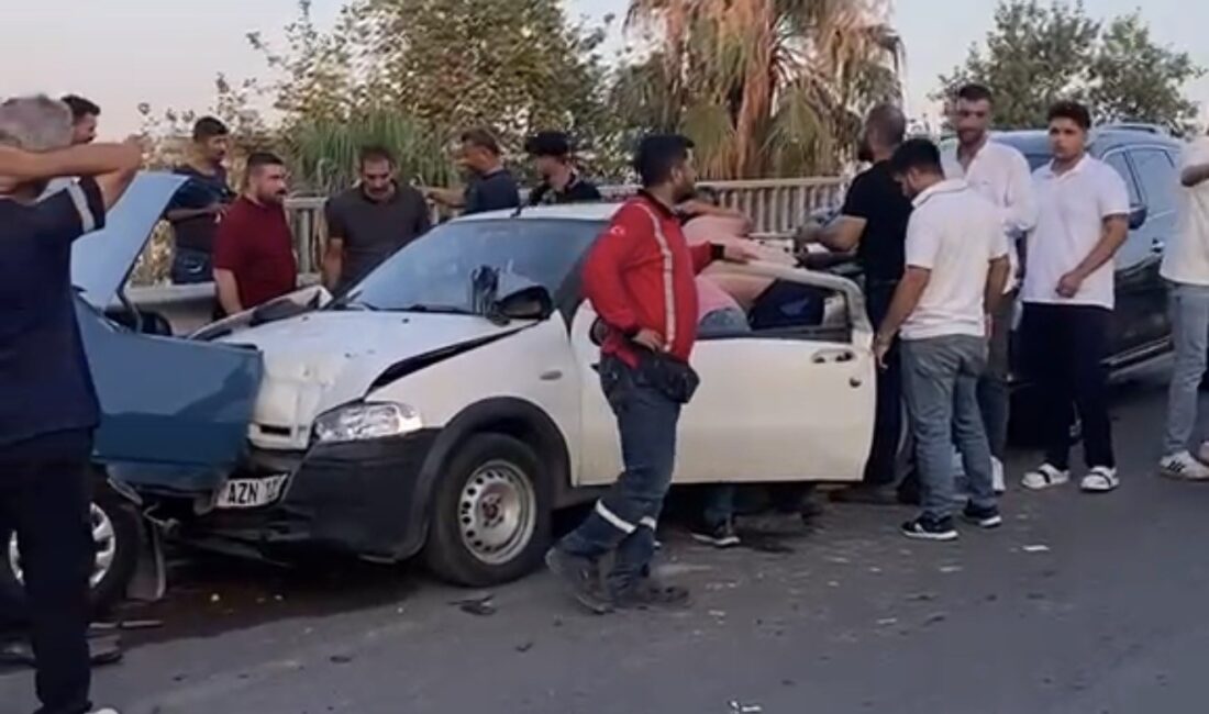 Mersin’in Tarsus ilçesinde 4 aracın karıştığı zincirleme trafik kazasında 3