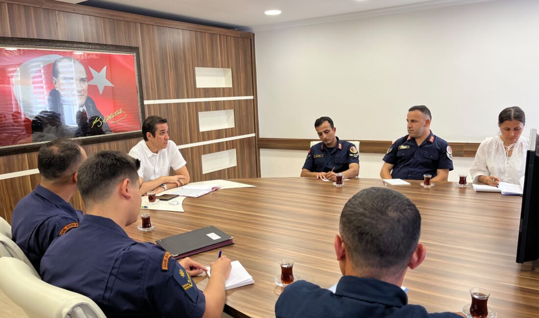 Bozyazı’da boğulma vakalarına karşı önlemler masaya yatırıldı Mersin’in Bozyazı ilçesinde, yaz aylarında yaşanabilecek suda boğulma olaylarının önlenmesine