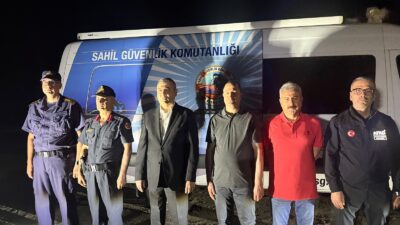Mersin Valisi Atilla Toros, Tarsus ilçesinde denize giren aileden 3