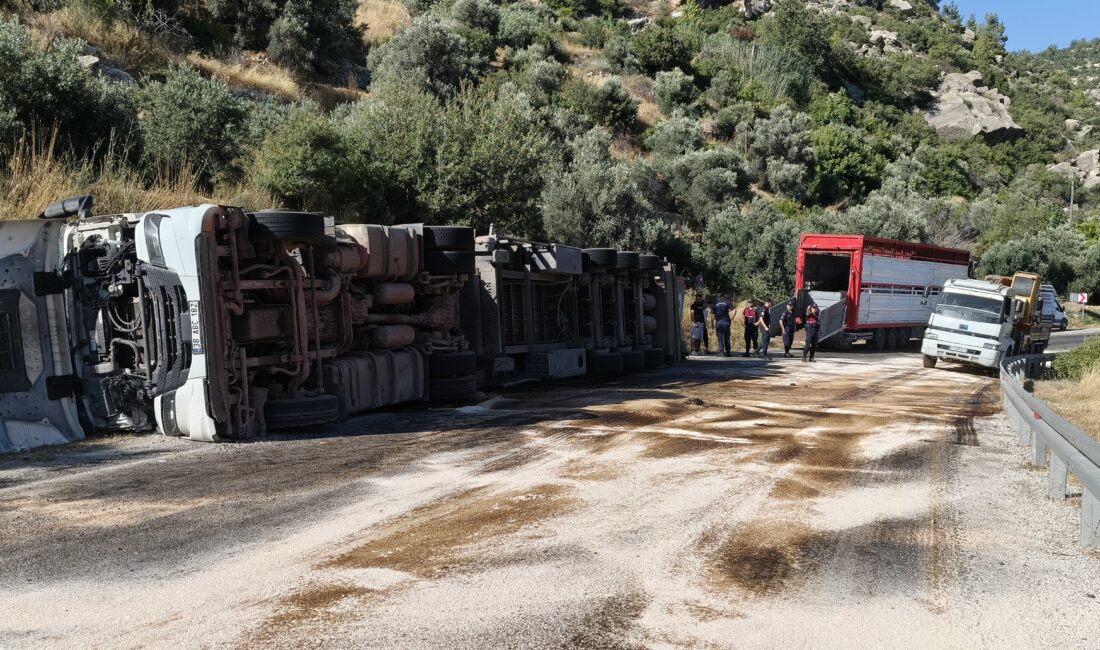 Mersin’in Silifke ilçesinde tırın devrilmesi sonucu sürücü yaralanırken, çok sayıda
