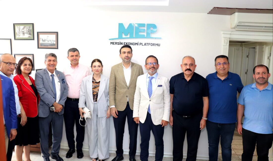Mersin Ekonomi Platformu (MEP) Başkanı Hakan Kayacı, Yönetim Kurulu Üyeleri ile