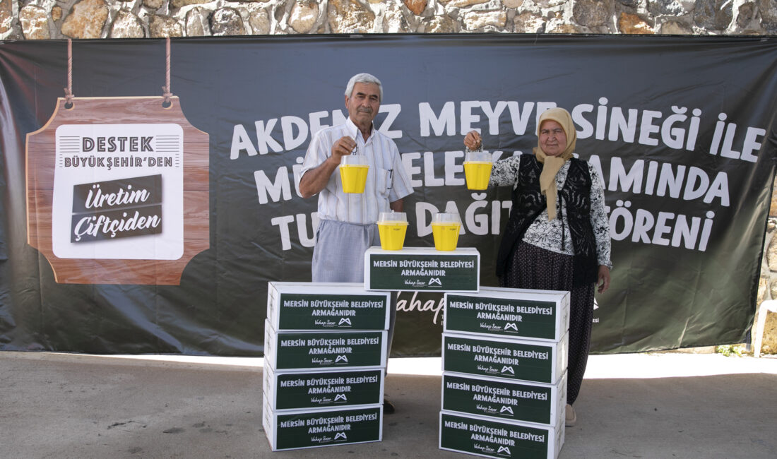 MERSİN BÜYÜKŞEHİR AKDENİZ MEYVE SİNEĞİ İLE MÜCADELE EDİYOR Mersin Büyükşehir Belediyesi, tarımsal üretimde önemli kayıplara yol açan Akdeniz