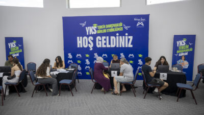 Sınav sürecinde olduğu gibi tercih sürecinde de öğrencileri yalnız bırakmayan
