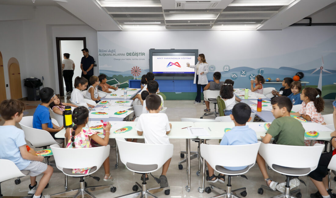 BÜYÜKŞEHİR ÖĞRENCİLER İÇİN DOLU DOLU BİR YAZ TATİLİ PROGRAMI HAZIRLADI Yaz tatilini verimli geçirmek isteyen öğrenciler için kapsamlı bir program