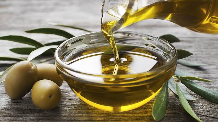 Maliyetler arttı, fiyatlar 4-5 yıl öncesine geriledi, zeytinyağı üreticinin elinde