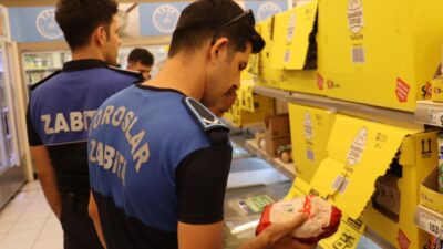 Toroslar Belediyesi Zabıta Müdürlüğü ekipleri, ilçe genelinde faaliyet gösteren marketlerde,