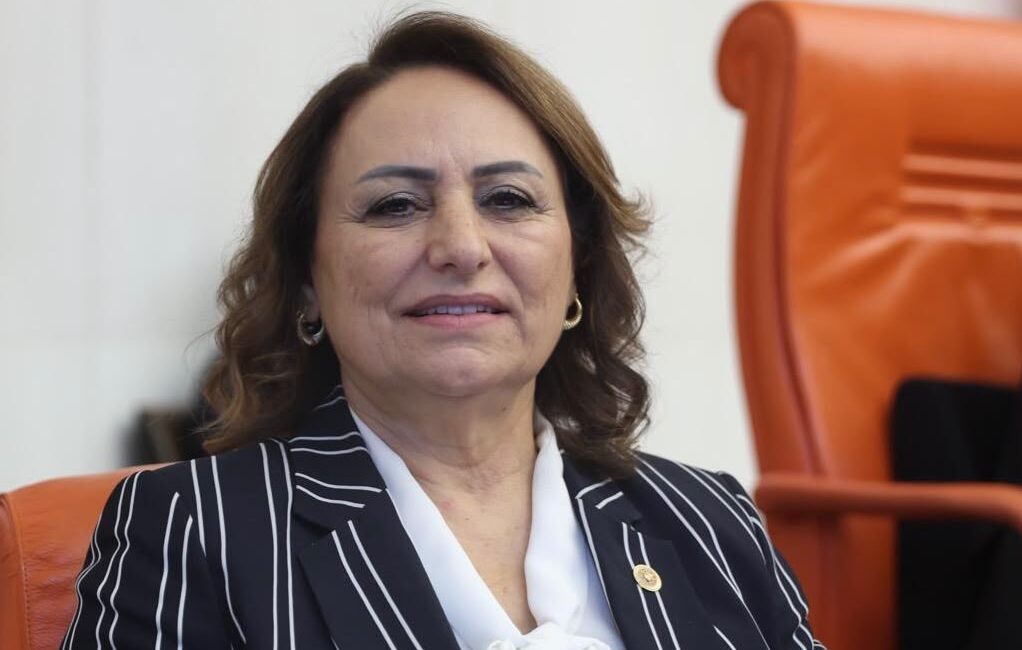 CHP Adana Milletvekili, TBMM Başkanlık Divanı Üyesi Dr. Müzeyyen Şevkin,