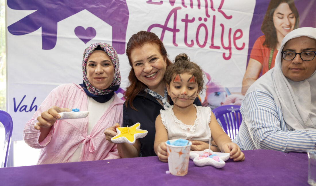 ‘EVİMİZ ATÖLYE PROJESİ’ KAPSAMINDA KADINLAR MUM YAPIMINI ÖĞRENDİ Mersin Büyükşehir Belediyesi Kadın ve Aile Hizmetleri Dairesi ile Mersinden