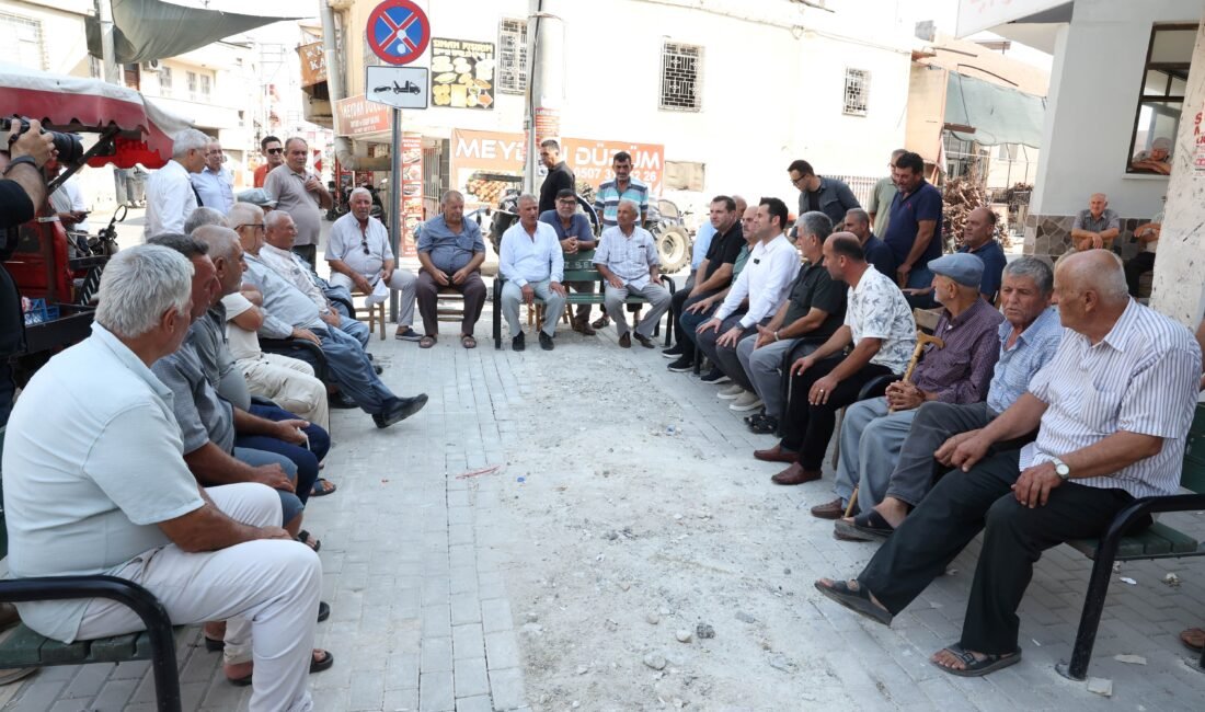 Mahalle ziyaretlerini sürdüren Akdeniz Kaymakamı ve Belediye Başkan Vekili Murat