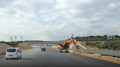 ‘Çeşmeli-Kızkalesi Otoyolu’nun ücretsiz olması imkansız’ Araştırmacı-Yazar Abdullah Ayan günlerdir daha trafiğe açılmadan ‘Çeşmeli-Kızkalesi Otoyolu’nun ücretsiz