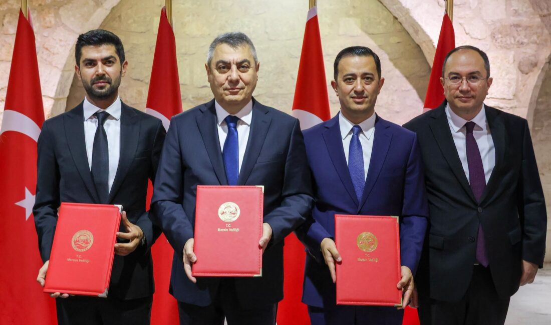 HAYIRSEVERDEN YENİ POLİKLİNİK Mersin Valisi Atilla Toros’un himayelerinde, hayırsever Hakan Alaca ile İl