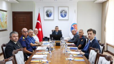 Mersin Valisi Atilla Toros başkanlığında, Güvenlik ve Asayiş Değerlendirme Toplantısı