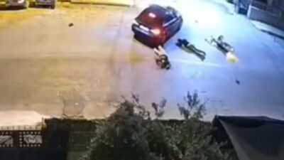 Mersin’de otomobil ile motosikletin çarpıştığı kazada biri çocuk 3 kişi