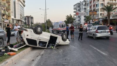 Mersin’in Silifke ilçesinde çekicinin çarptığı otomobil ters döndü anne ile