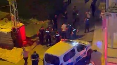 Mersin‘de aile içinde çıkan silahlı kavgada ateşlenen silahtan çıkan kurşunun
