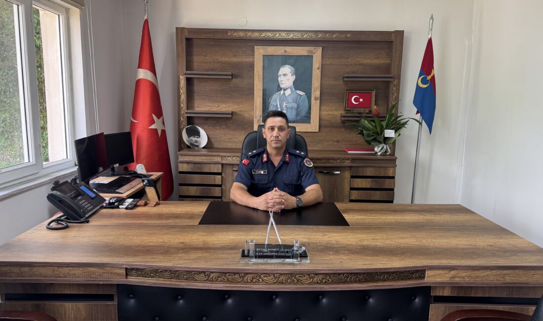 Bozyazı’nın yeni İlçe Jandarma Komutanı göreve başladı Bozyazı İlçe Jandarma Komutanlığı görevine atanan Jandarma Kıdemli Üsteğmen Sedat