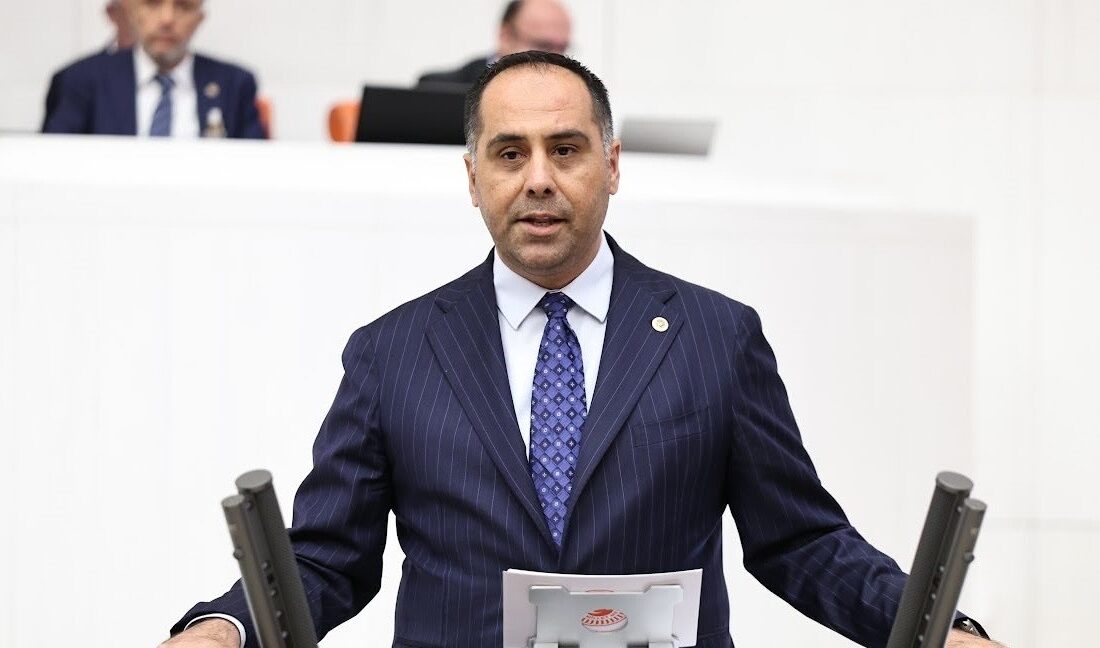Kıratlı: “Terörsüz Türkiye, kardeşlik ve güçlü gelecek demektir” AK Parti Mersin Milletvekili Ali Kıratlı, ‘Terörsüz Türkiye’ hedefinin şehitlerin