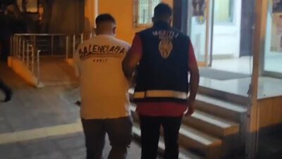 Mersin polisi, attığı taşlarla otomobilin camını kırarak kaçan ve çeşitli