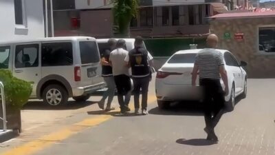 Mersin’de evinin bahçesinde oturduğu sırada kasklı ve eldivenli saldırgan tarafından