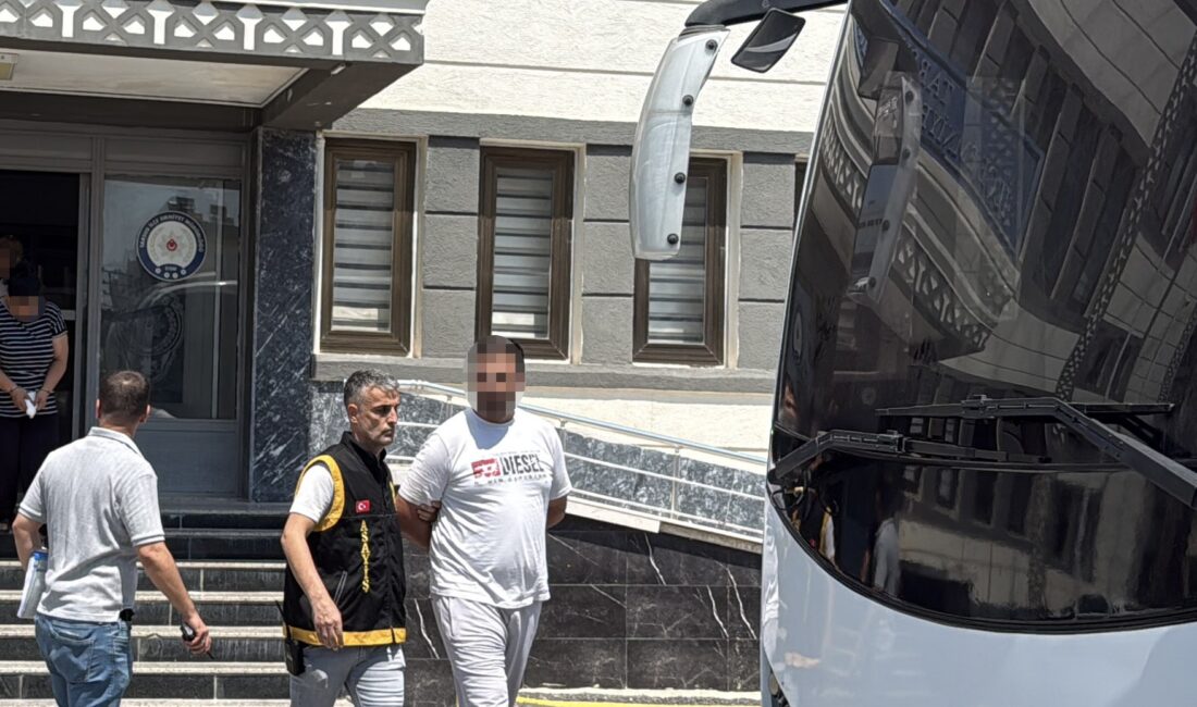 Mersin’in Tarsus ilçesinde alacak-verecek meselesi nedeniyle çıktığı iddia edilen silahlı