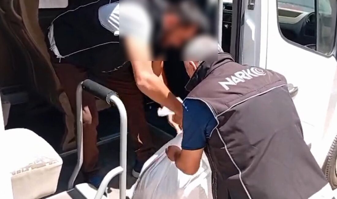 Mersin‘de polis ekiplerince düzenlenen uyuşturucu operasyonunda 15 kilo 538 gram