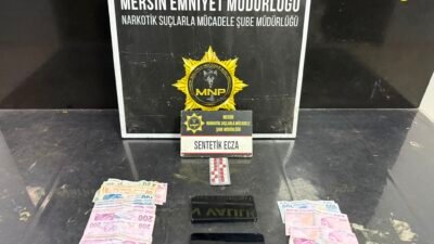 Mersin’de polis ekiplerince düzenlenen uyuşturucu operasyonlarında, aralarında uyuşturucu satıcısı olduğu