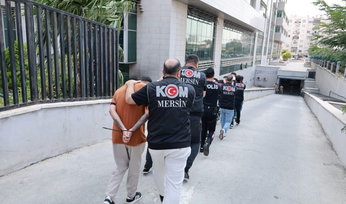 Tetikçilik girişimi son anda engellendi: 6 kişi tutuklandı Mersin’de suç örgütü adına tetikçilik yapmak üzere kente geldikleri öne