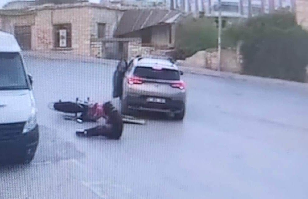 Mersin’in Mut ilçesinde otomobil ile motosikletin çarpışması sonucu meydana gelen