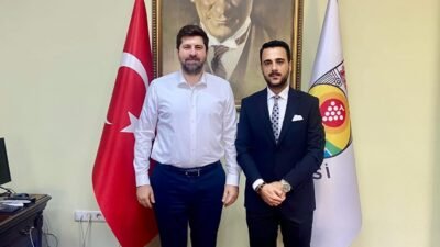 Evlendirme Şefinden personele ‘güler yüz ve eşit hizmet’ talimatı Tarsus Belediyesi Evlendirme İşleri Şefliğinde personele yönelik yayımlanan talimatta, nikah