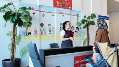 Mersin’de özel çocuklar için irtibat bürosu açıldı Mersin Şehir Eğitim ve Araştırma Hastanesi bünyesinde, özel çocukların sağlık hizmetlerine